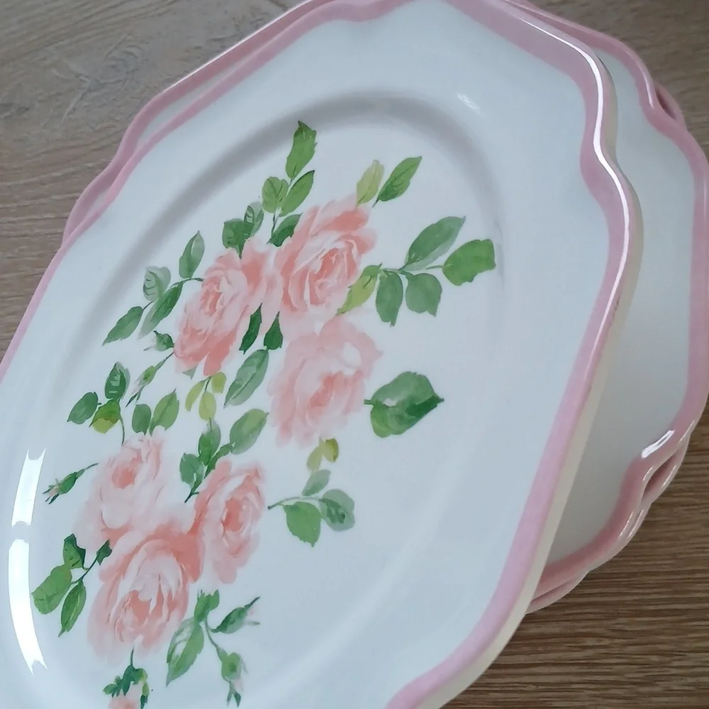 Set of 2 Laura Ashley Soft Pink Rose Melamine Salad Plate Scalloped Rim 9